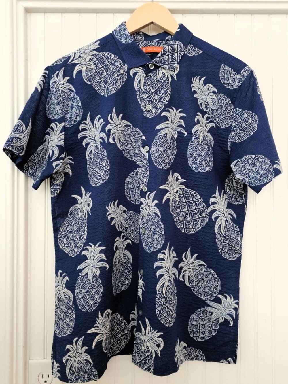 Tori Richard Mens M Navy Pineapple Hawaiian Aloha Shirt